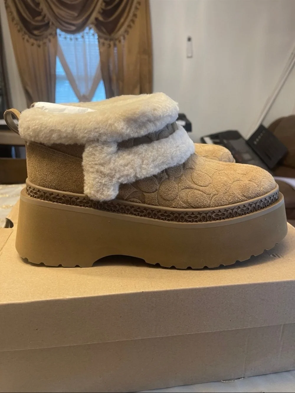 NWB coach women’s Christina pull on bootie size 10